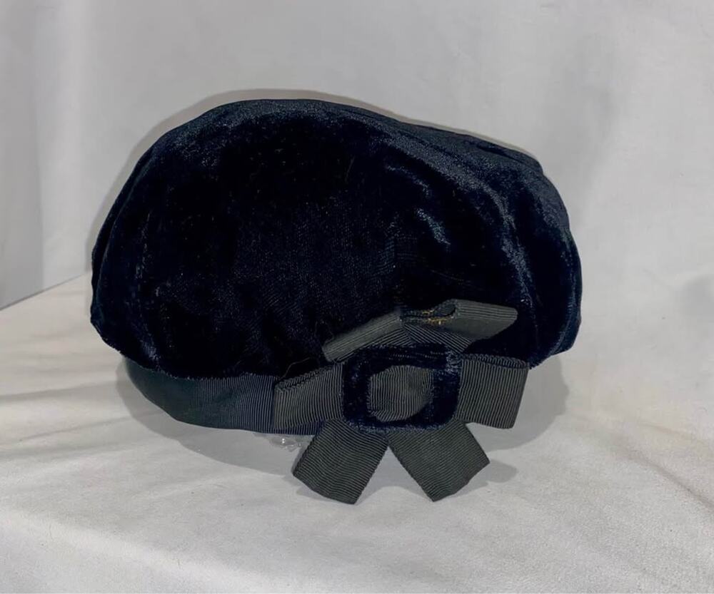 Vintage Eastern Air Lines Golden Falcon Stewardess Velvet Beret Hat